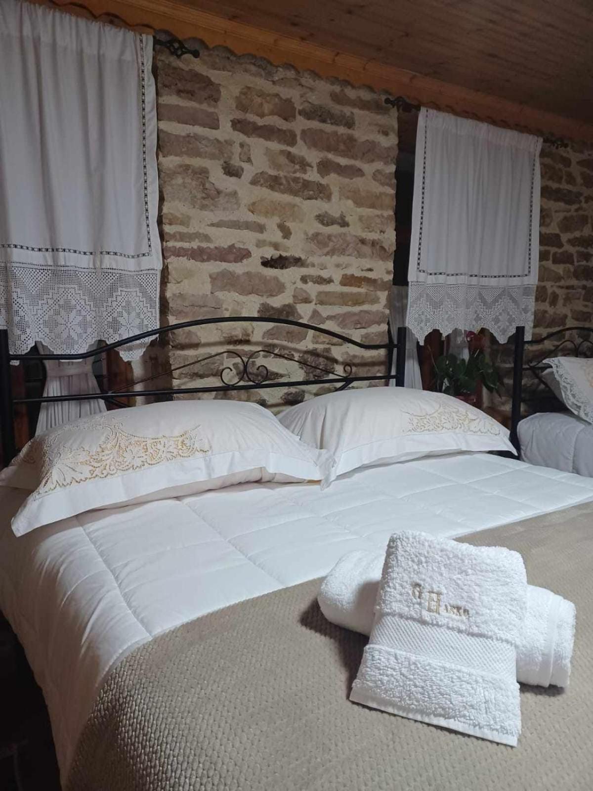 Guest House Hasko Gjirokastër Extérieur photo