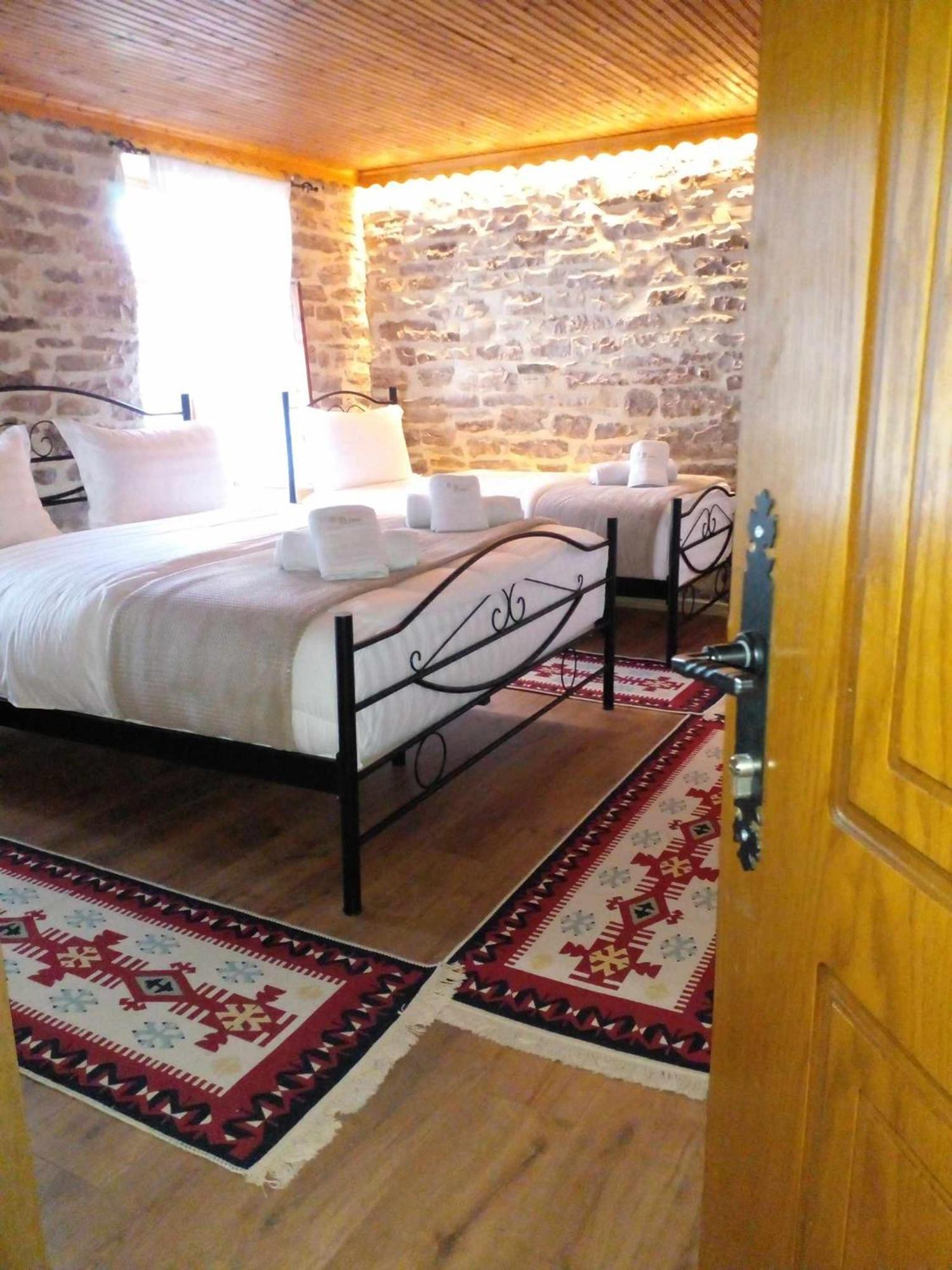 Guest House Hasko Gjirokastër Extérieur photo